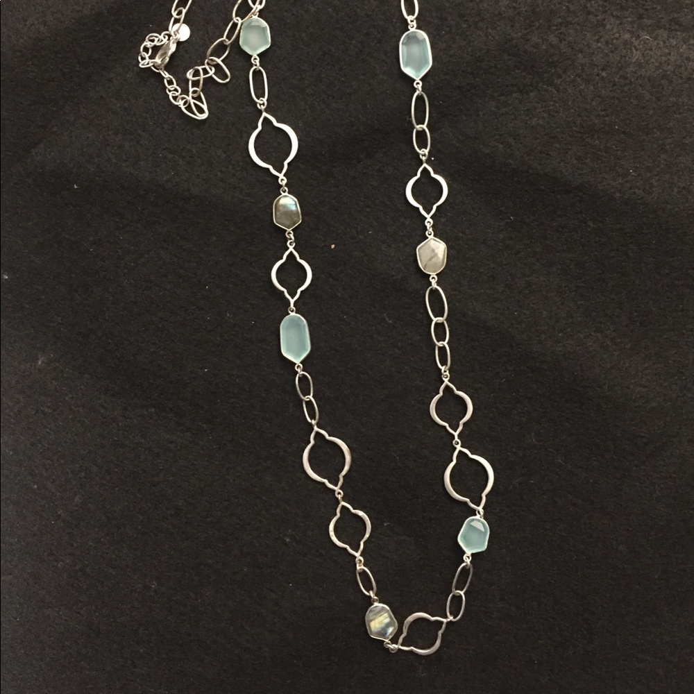 Stella and Dot Arabesque Necklace Silver